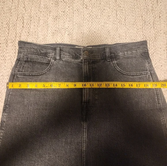 The Perfect Denim Mini: Everlane Way-High - Size 31 - Picture 6 of 6
